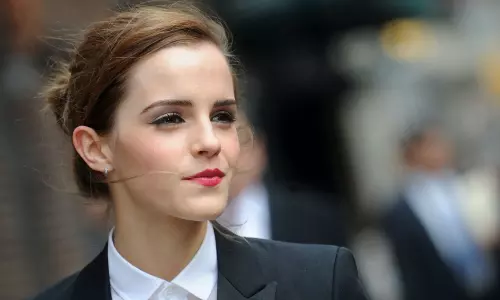 സോളിഡാരിറ്റി ഈസ് എ വെർബ്; ഫലസ്തീന് ഐക്യദാർഢ്യം പ്രഖ്യാപിച്ച് ഹോളിവുഡ് നടി എമ്മ വാട്‌സൺ