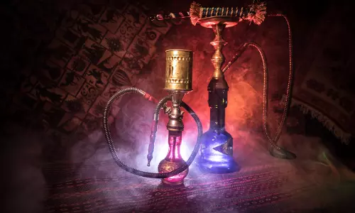 ഖത്തറിലെ കഫേകളിലും റസ്റ്റോറന്റുകളിലും ഹുക്ക നിരോധിച്ചു