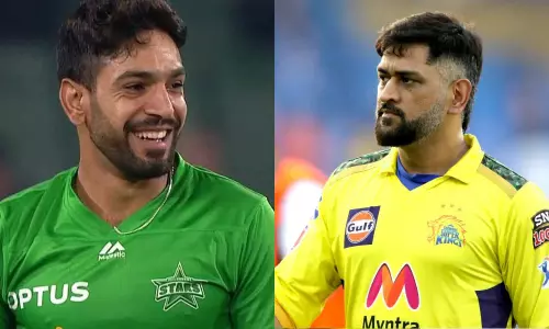 ഇതാ എന്റെ സ്നേഹസമ്മാനം; പാക് പേസർ ഹാരിസ് റഊഫിനെ ഞെട്ടിച്ച് ധോണി ഇതാ എന്റെ സ്നേഹസമ്മാനം; പാക് പേസർ ഹാരിസ് റഊഫിനെ ഞെട്ടിച്ച് ധോണി