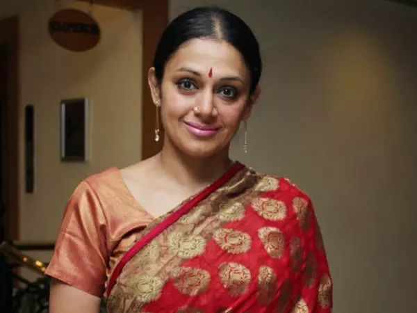 ഈ വകഭേദത്തോടെ കോവിഡ് മഹാമാരിക്ക് അന്ത്യമാകട്ടെ; ഒമിക്രോൺ സ്ഥിരീകരിച്ചെന്ന് വെളിപ്പെടുത്തി ശോഭന ഈ വകഭേദത്തോടെ കോവിഡ് മഹാമാരിക്ക് അന്ത്യമാകട്ടെ; ഒമിക്രോൺ സ്ഥിരീകരിച്ചെന്ന് വെളിപ്പെടുത്തി ശോഭന