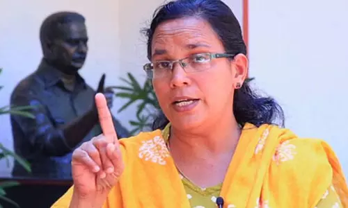 മുതലാളിമാർക്ക് ചീറിപ്പായാൻ ദരിദ്ര ജനങ്ങളുടെ ഹൃദയത്തിലേക്ക് സർവേക്കുറ്റി കുത്തിയിറക്കുന്നു: കെ കെ രമ