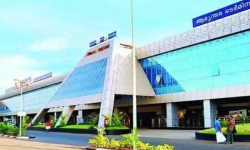 കരിപ്പൂർ വിമാനത്താവളത്തിൽ നിന്ന് വിദേശ എയർലൈനുകൾ പ്രീമിയം സർവീസുകൾ നിർത്തുന്നു