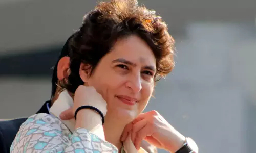 സോണിയാ ഗാന്ധിക്ക് പിന്നാലെ പ്രിയങ്ക ഗാന്ധിക്കും കോവിഡ് സോണിയാ ഗാന്ധിക്ക് പിന്നാലെ പ്രിയങ്ക ഗാന്ധിക്കും കോവിഡ്