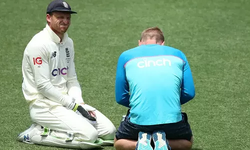 പരിക്കേറ്റ വിരലുമായി ബട്ട്‌ലർ മടങ്ങി: അഞ്ചാം ടെസ്റ്റിന് ഇല്ല