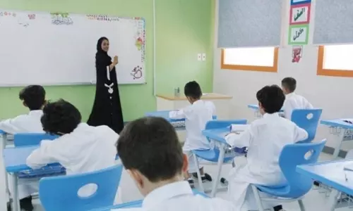 സൗദിയിൽ മുഴുവൻ സ്‌കൂളുകളിലും ഓഫ്‌ലൈൻ പഠനം ആരംഭിക്കുന്നു