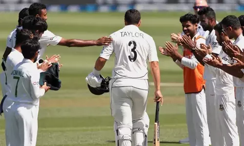 റോസ് ടെയ്‌ലർക്ക് ഗാർഡ് ഓഫ് ഹോണർ നൽകി ബംഗ്ലാദേശ്: അവസാന ടെസ്റ്റിൽ വൈകാരിക നിമിഷങ്ങൾ