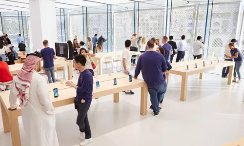 കോവിഡ് മുന്‍കരുതല്‍; ദുബൈയിലെ ആപ്പിള്‍ ഔട്ട്ലെറ്റുകള്‍ താല്‍ക്കാലികമായി അടച്ചു