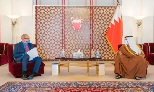 ബഹ്‌റൈന്‍ കിരീടാവകാശി ഇസ്രായേൽ അംബാസഡറെ സ്വീകരിച്ചു