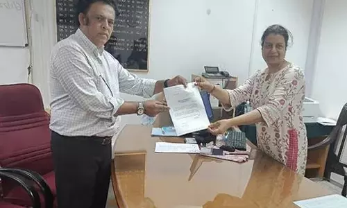 മണിക്കൂറുകൾക്കിടെ ബിജെപി വിട്ട് മന്ത്രിയും എംഎൽഎയും; ഗോവയിൽ എന്താണ് സംഭവിക്കുന്നത്?