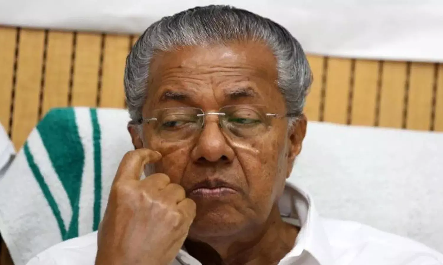 സിപിഎം കോഴിക്കോട് ജില്ലാ സമ്മേളനത്തിൽ മുഖ്യമന്ത്രിയെ വേദിയിലിരുത്തി ആഭ്യന്തര വകുപ്പിനെതിരെ രൂക്ഷ വിമർശനം