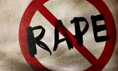 ഗൾഫിൽ നിന്നെത്തിയ പീഡനക്കേസ് പ്രതി പിടിയിൽ ഗൾഫിൽ നിന്നെത്തിയ പീഡനക്കേസ് പ്രതി പിടിയിൽ