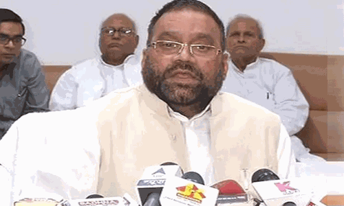 യു.പിയിൽ യോഗി സർക്കാരിലെ മന്ത്രി രാജിവെച്ച് എസ്.പിയിൽ ചേർന്നു യു.പിയിൽ യോഗി സർക്കാരിലെ മന്ത്രി രാജിവെച്ച് എസ്.പിയിൽ ചേർന്നു