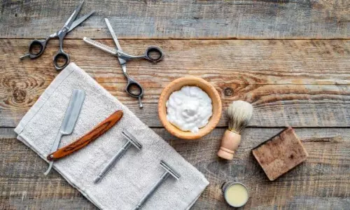 ഒറ്റത്തവണ ഉപയോഗിക്കാവുന്ന ഷേവിങ് കത്തികള് വീണ്ടുമുപയോഗിച്ചാല് 2000 റിയാല് പിഴ ഒറ്റത്തവണ ഉപയോഗിക്കാവുന്ന ഷേവിങ് കത്തികള് വീണ്ടുമുപയോഗിച്ചാല് 2000 റിയാല് പിഴ