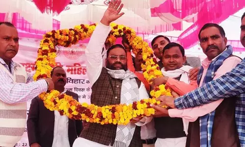 നാലു മണിക്കൂർ; പുറത്തുപോയത് മന്ത്രിയടക്കം അഞ്ചു നേതാക്കൾ- യുപിയിൽ ബിജെപിക്ക് എന്തു പറ്റി?