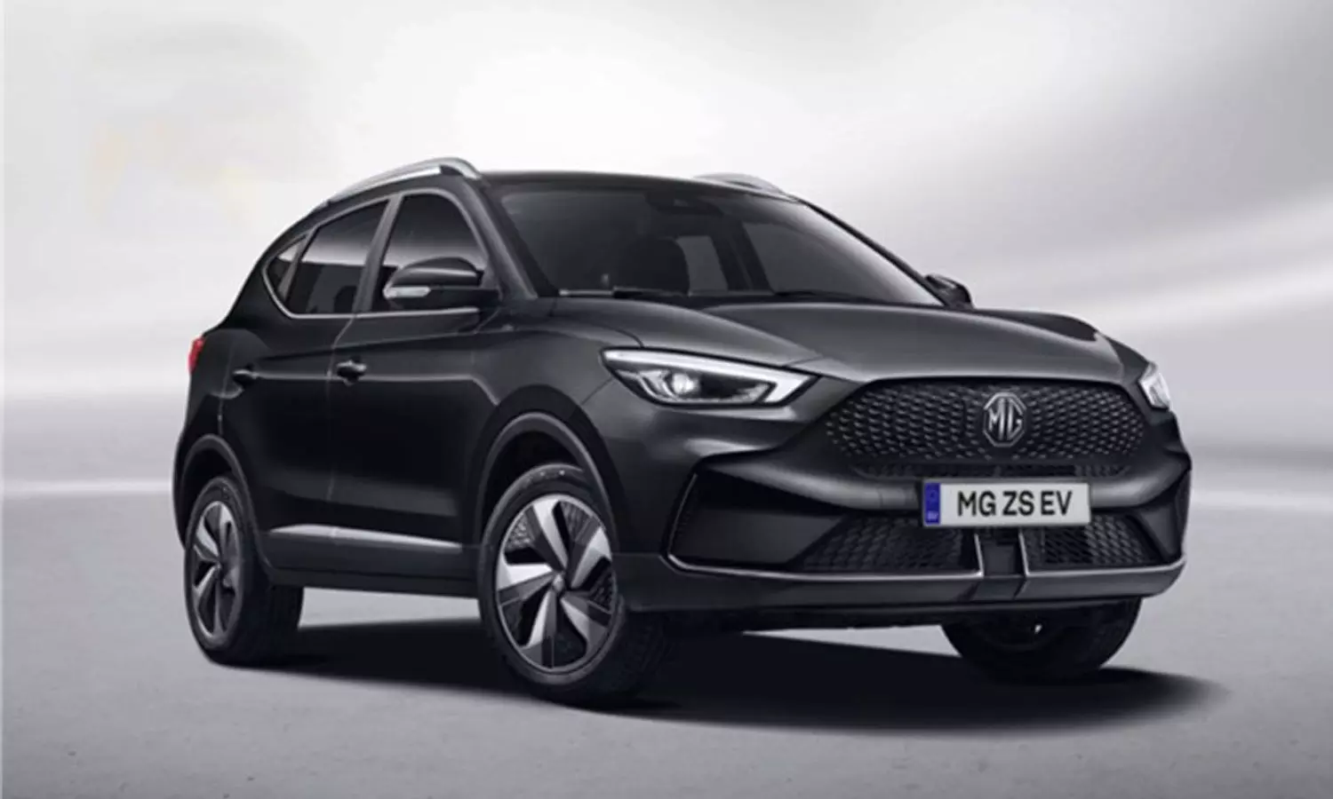 ഒറ്റ ചാർജിൽ തിരുവനന്തപുരത്ത് നിന്ന് കണ്ണൂരിലെത്താം; ഞെട്ടിക്കാൻ എംജിയുടെ സെഡ് എസ് ഇവിയുടെ പുതിയ അവതാരം വരുന്നു