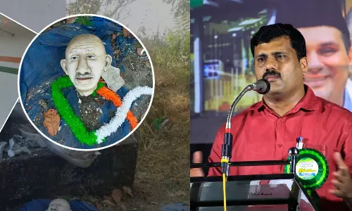 സിപിഎം പ്രകടനത്തിനിടെ ഗാന്ധി പ്രതിമ തകർത്തു; സംഘിയും സഖാവും ഒന്നാണെന്ന് റിജിൽ മാക്കുറ്റി