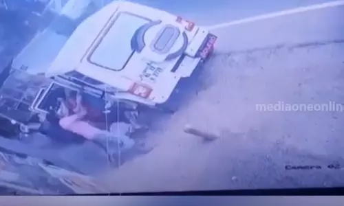 വിദ്യാര്‍ഥിയെ ആളുമാറി തട്ടിക്കൊണ്ടുപോയി ക്രൂരമായി മര്‍ദിച്ചു; ദൃശ്യങ്ങള്‍ പുറത്ത്