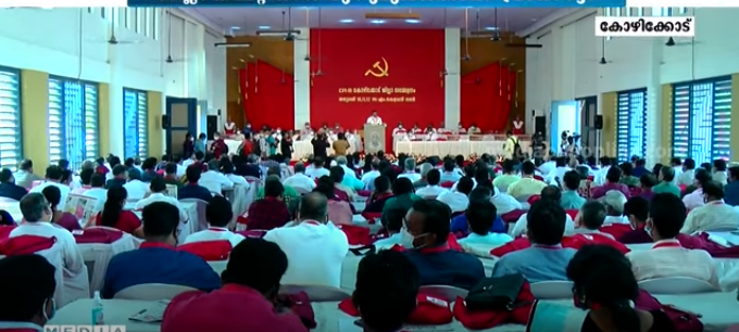 സി.പി.എം കോഴിക്കോട് ജില്ലാ കമ്മറ്റിയില്‍ 45 അംഗങ്ങളില്‍ 15 പേരും പുതുമുഖങ്ങള്‍