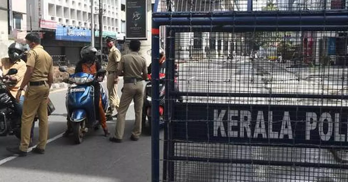 കേരളത്തില് വാരാന്ത്യ നിയന്ത്രണം ഉള്പ്പെടെ പരിഗണനയില്; കോവിഡ് അവലോകന യോഗം നാളെ കേരളത്തില് വാരാന്ത്യ നിയന്ത്രണം ഉള്പ്പെടെ പരിഗണനയില്; കോവിഡ് അവലോകന യോഗം നാളെ