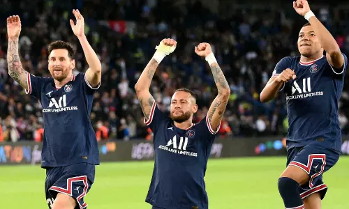 പി.എസ്.ജിയുടെ ഖത്തര്‍, സൗദി പര്യടനങ്ങള്‍ മാറ്റിവെച്ചു