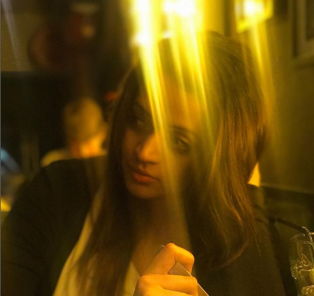 നാമെല്ലാം അൽപ്പം തകർന്നവരാണ്; ഭാവനയെ ക്യാമറയിലാക്കി മഞ്ജു വാര്യര്‍