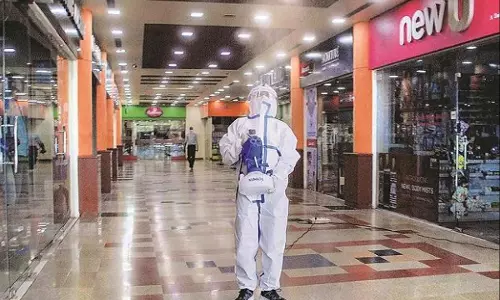 കോവിഡ് വ്യാപനം രൂക്ഷമെന്ന് മന്തിസഭാ യോഗം; കർശന നിയന്ത്രണങ്ങൾക്ക് സാധ്യത