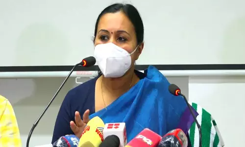 വിതുരയിലെ  പെണ്‍കുട്ടികളുടെ അത്മഹത്യ; മന്ത്രി വീണാ ജോര്‍ജ് അന്വേഷണ റിപ്പോര്‍ട്ട് തേടി