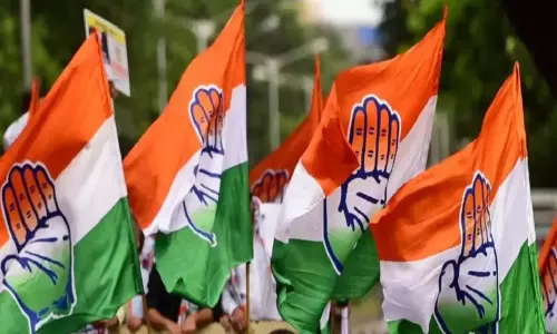 കോവിഡ് വ്യാപനം: കോണ്ഗ്രസിന്റെ പൊതുപരിപാടികള് റദ്ദാക്കി കോവിഡ് വ്യാപനം: കോണ്ഗ്രസിന്റെ പൊതുപരിപാടികള് റദ്ദാക്കി