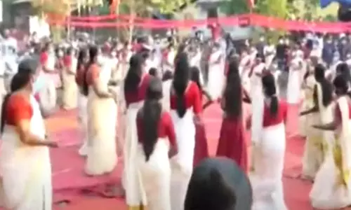 കോവിഡ് വ്യാപനത്തിനിടെ തൃശൂരിലും സി.പി.എമ്മിന്‍റെ മെഗാതിരുവാതിര