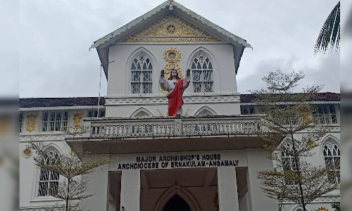 എറണാകുളം അങ്കമാലി അതിരൂപതയില്‍ ഏകീകൃത കുര്‍ബാനാക്രമം നടപ്പാക്കും