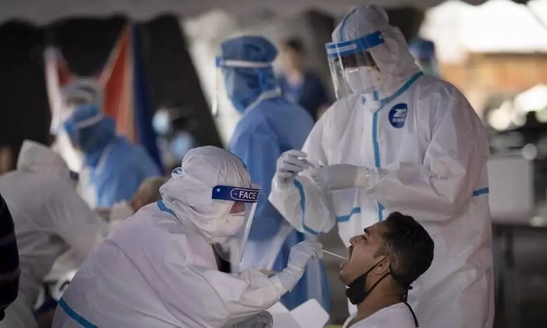 രാജ്യത്ത് കോവിഡ് കേസുകൾ രണ്ടര ലക്ഷം കടന്നു; ഒമിക്രോൺ കേസുകൾ 8,209 രാജ്യത്ത് കോവിഡ് കേസുകൾ രണ്ടര ലക്ഷം കടന്നു; ഒമിക്രോൺ കേസുകൾ 8,209