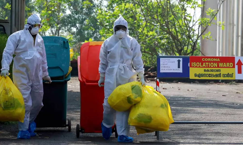 കോവിഡ്: തൃശൂരിൽ കൂടുതൽ നിയന്ത്രണങ്ങൾ കോവിഡ്: തൃശൂരിൽ കൂടുതൽ നിയന്ത്രണങ്ങൾ