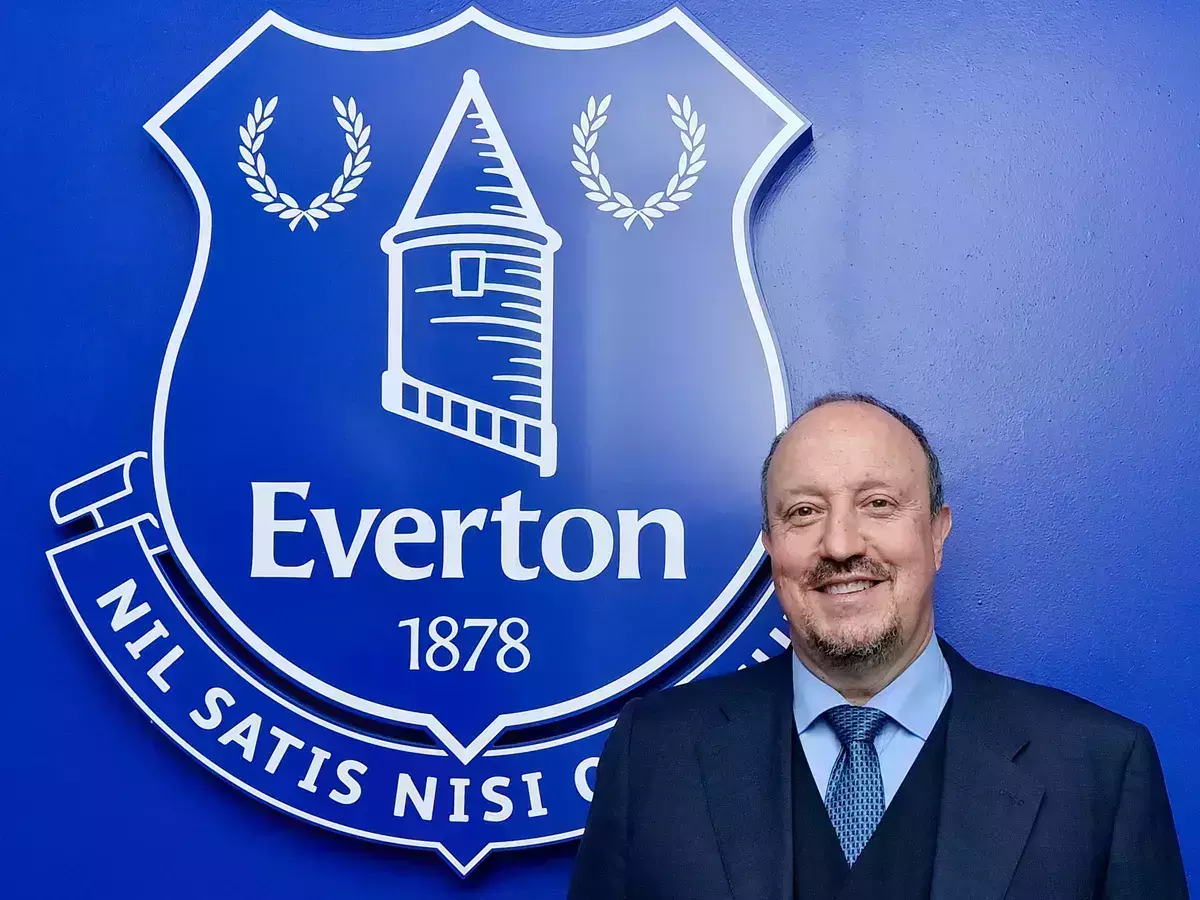 പരിശീലകസ്ഥാനത്തു നിന്നും എവര്‍ട്ടണ്‍ റാഫ ബെനിറ്റസിനെ പുറത്താക്കി; വെയ്ൻ റൂണിക്ക് സാധ്യത