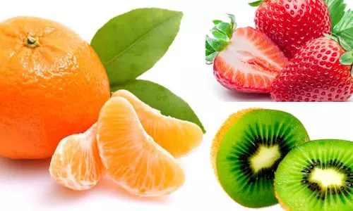 ഈ പഴങ്ങൾ ഭക്ഷണത്തിലുൾപ്പെടുത്തൂ; വിറ്റമിൻ സി നേടാം, പ്രതിരോധശേഷിയും വർധിപ്പിക്കാം