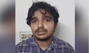 നിരോധിത മയക്കുമരുന്നുമായി തൃശൂർ മെഡിക്കൽ കോളജിലെ ഡോക്ടർ പിടിയിൽ നിരോധിത മയക്കുമരുന്നുമായി തൃശൂർ മെഡിക്കൽ കോളജിലെ ഡോക്ടർ പിടിയിൽ