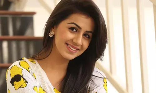 നിക്കി ഗല്‍റാണിയുടെ വീട്ടില്‍ മോഷണം; 19 വയസ്സുകാരന്‍ അറസ്റ്റില്‍