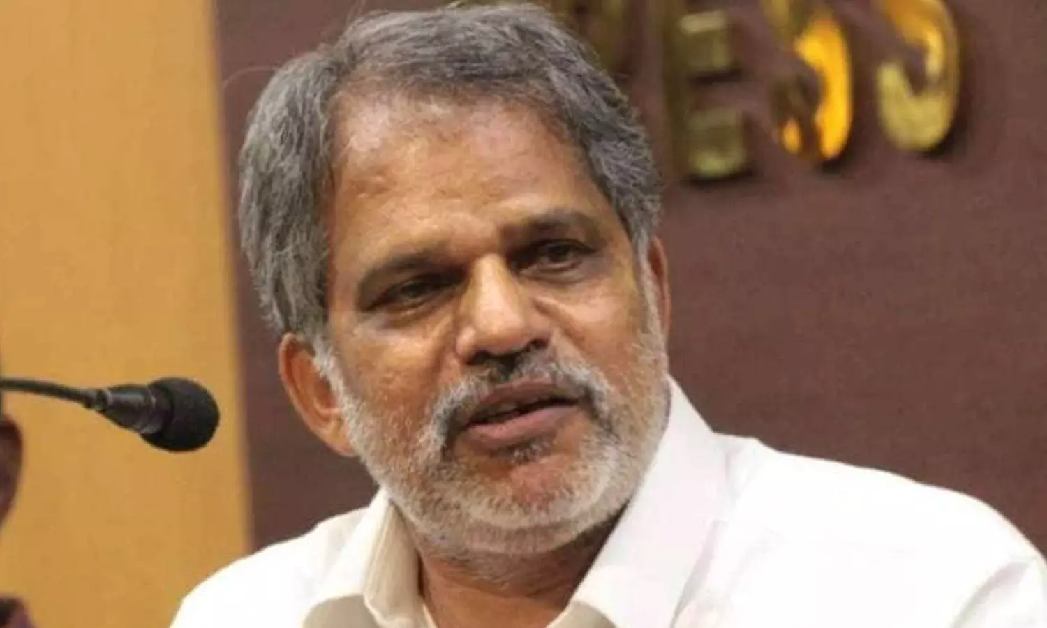 വാരിയൻ കുന്നനെ സ്വന്തമാക്കാൻ ജമാഅത്തെ ഇസ്ലാമി ശ്രമം - എ.വിജയരാഘവൻ വാരിയൻ കുന്നനെ സ്വന്തമാക്കാൻ ജമാഅത്തെ ഇസ്ലാമി ശ്രമം - എ.വിജയരാഘവൻ