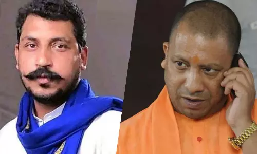 കാവിക്കോട്ടയിൽ ചന്ദ്രശേഖർ ആസാദ്; യോഗിയെ മറിച്ചിടുമോ? കാവിക്കോട്ടയിൽ ചന്ദ്രശേഖർ ആസാദ്; യോഗിയെ മറിച്ചിടുമോ?