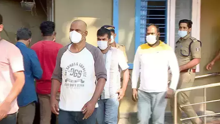 കൊലക്കേസ് ഉൾപ്പെടെ നിരവധി കേസുകളിൽ പ്രതി; കുപ്രസിദ്ധ കുറ്റവാളി സീസിംഗ് ജോസ് പിടിയില് കൊലക്കേസ് ഉൾപ്പെടെ നിരവധി കേസുകളിൽ പ്രതി; കുപ്രസിദ്ധ കുറ്റവാളി സീസിംഗ് ജോസ് പിടിയില്