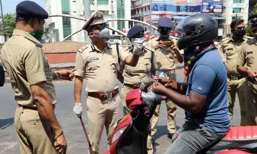 ഞായറാഴ്ച അവശ്യ സർവീസുകൾ മാത്രം; കടകൾ രാവിലെ ഏഴു മുതൽ രാത്രി ഒമ്പത് വരെ