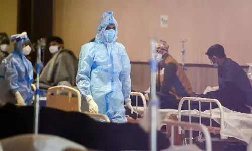 ഇന്ത്യയില് പ്രതിദിന കോവിഡ് കേസുകള് മൂന്നര ലക്ഷത്തിലേക്ക് ഇന്ത്യയില് പ്രതിദിന കോവിഡ് കേസുകള് മൂന്നര ലക്ഷത്തിലേക്ക്