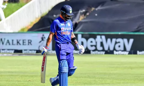 ഇന്ത്യയ്ക്ക് ബാറ്റിങ്; കോഹ്‌ലി പൂജ്യത്തിന് പുറത്ത്