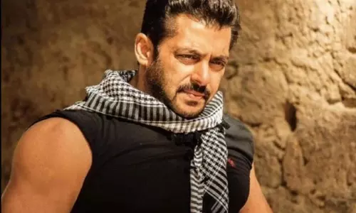 എന്റെ അമ്മ ഹിന്ദുവാണ്; സഹോദരങ്ങൾ വിവാഹം കഴിച്ചതും ഹിന്ദുമതക്കാരെ-അയൽവാസിക്കെതിരായ അപകീർത്തിക്കേസിൽ സൽമാൻ ഖാൻ