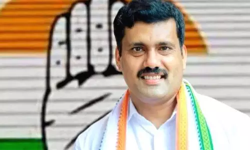 ഡി.വൈ.എഫ്.ഐക്കാര്‍ ആക്രമിക്കുമ്പോള്‍ സംഘപരിവാര്‍ ആഘോഷമാക്കുന്ന രാഷ്ട്രീയ ഇടമായി കേരളം മാറി; റിജില്‍ മാക്കുറ്റി