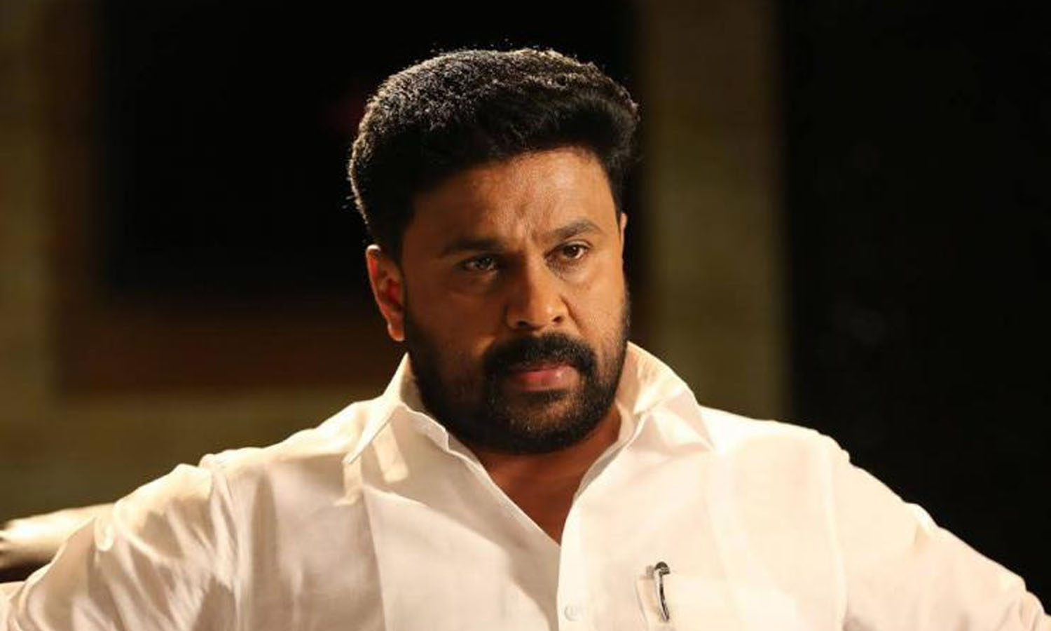 ദിലീപിനെ മൂന്ന് ദിവസം വരെ ചോദ്യം ചെയ്യാം അറസ്റ്റ് പാടില്ലെന്ന് കോടതി ദിലീപിനെ മൂന്ന് ദിവസം വരെ ചോദ്യം ചെയ്യാം അറസ്റ്റ് പാടില്ലെന്ന് കോടതി