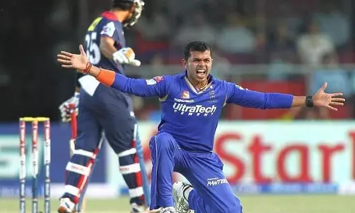 വിലയിട്ടത് 50 ലക്ഷം; ഐപിഎൽ തിരിച്ചുവരവിന് ശ്രീയോട് ആര് കനിയും? വിലയിട്ടത് 50 ലക്ഷം; ഐപിഎൽ തിരിച്ചുവരവിന് ശ്രീയോട് ആര് കനിയും?