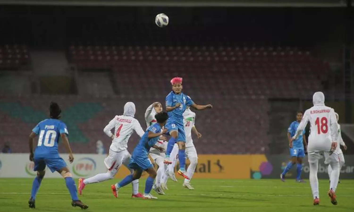 ഇന്ത്യൻ വനിതാ ഫുട്‌ബോൾ ടീമിലെ 13 പേർക്ക് കോവിഡ്