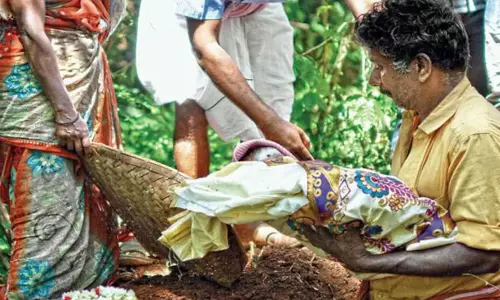 അട്ടപ്പാടിയിൽ 2017-2019 കാലയളവിലെ ശിശുമരണം; വർഷങ്ങൾക്ക് ശേഷം ഇടക്കാല ധനസഹായം അട്ടപ്പാടിയിൽ 2017-2019 കാലയളവിലെ ശിശുമരണം; വർഷങ്ങൾക്ക് ശേഷം ഇടക്കാല ധനസഹായം