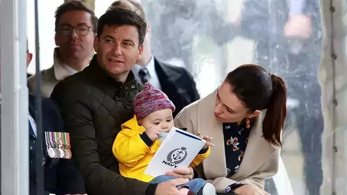 അവരും  ഞാനും തമ്മില്‍ എന്ത് വ്യത്യാസം; കോവിഡ് നിയന്ത്രണങ്ങളുടെ പശ്ചാത്തലത്തില്‍ സ്വന്തം വിവാഹച്ചടങ്ങ് മാറ്റി വച്ച് ജസീന്ത ആര്‍ഡന്‍