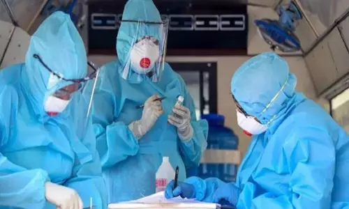 കോഴിക്കോട്- ആലപ്പുഴ മെഡിക്കല്‍ കോളജുകളില്‍ കോവിഡ് പ്രതിസന്ധി അതിരൂക്ഷം